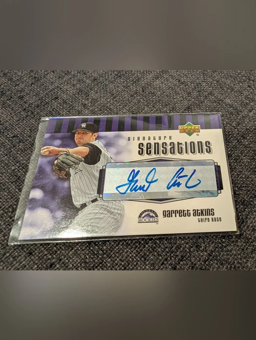 Signature Sensations Garrett Atkins Autograph Card - Purple/White